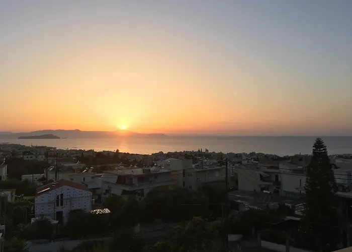 Stephanie\'S Place - Charming Apartment With Sea View