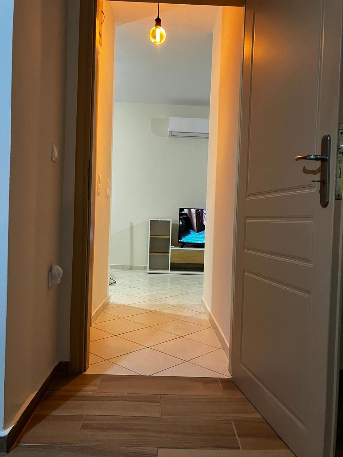 Stephanie's Place - Charming With Sea View דירה *