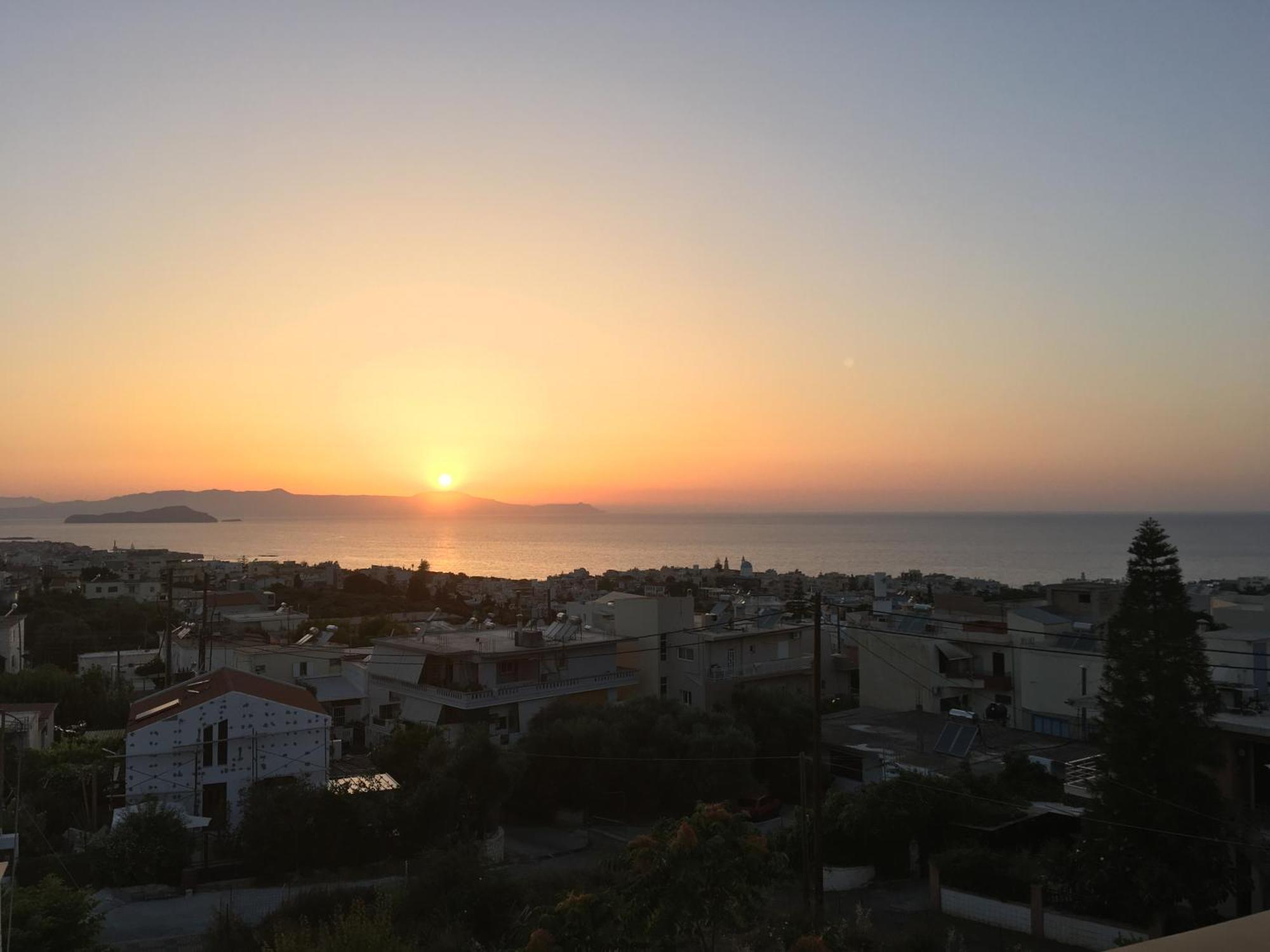 Stephanie's Place - Charming With Sea View La Canée